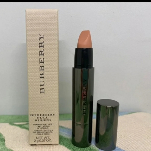 Burberry nude lipstick - Picture 2 of 3